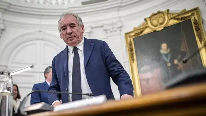 François Bayrou « Je suis un Premier ministre sans plan d’action ».