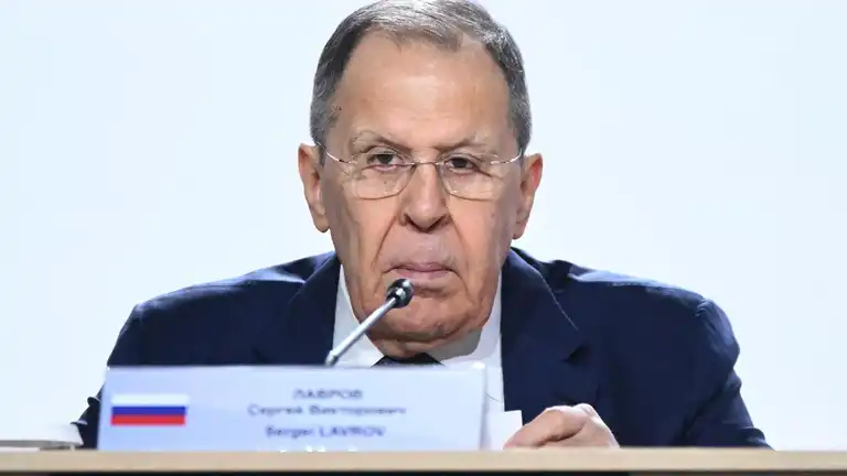 Lavrov appelle à la priorité des négociations sur la guerre