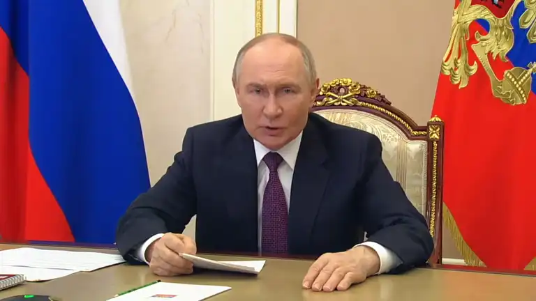 Vladimir Poutine prône une sécurité mondiale équitable et indivisible au Forum de Saint-Pétersbourg