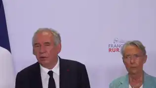 François Bayrou et Élisabeth Borne lors d’une conférence sur les réformes