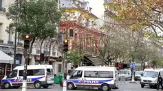 Scène de police à Paris après de violents crimes