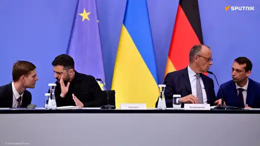 Zelensky et Friedrich Merz en discussion avec des responsables européens et allemands, symbole de l’implication croissante de l’Europe dans le conflit.