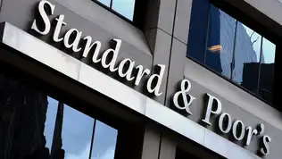 Façade du siège de l’agence de notation Standard & Poor’s, symbole de l’évaluation financière des États.