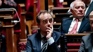 Responsable politique français lors d’une séance budgétaire à l’Assemblée nationale