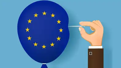 Ballon aux couleurs de l’Union européenne percé symboliquement